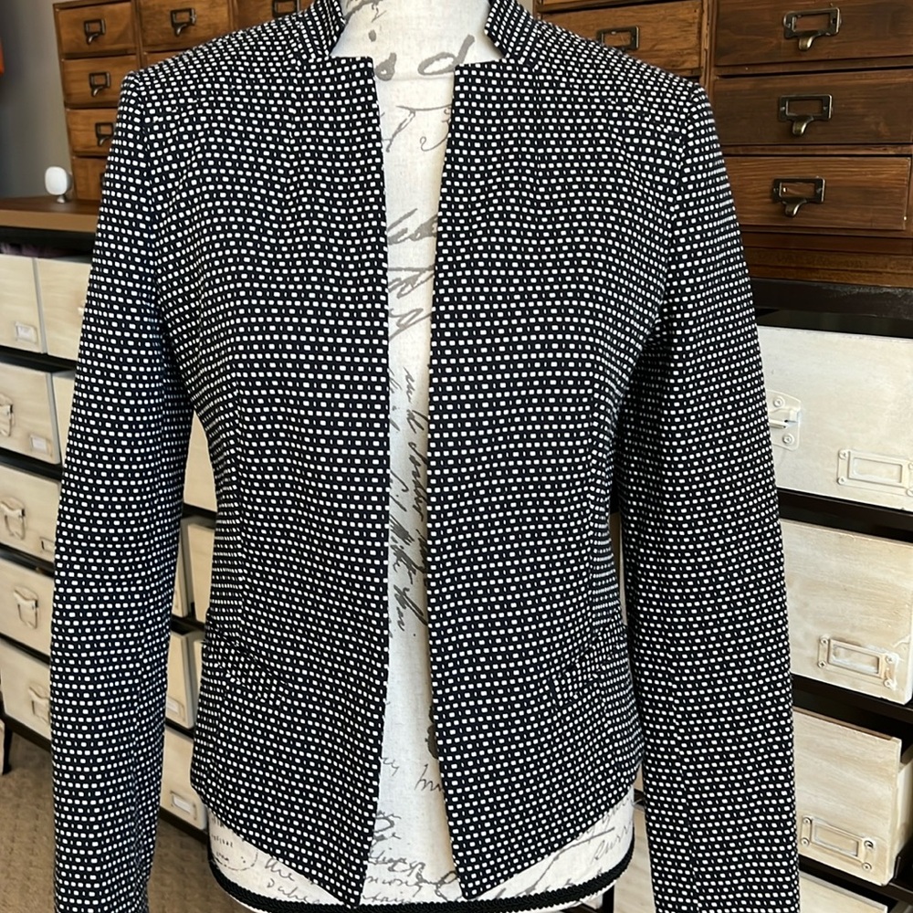 Hugo Boss Black & White Notch Collar Blazer